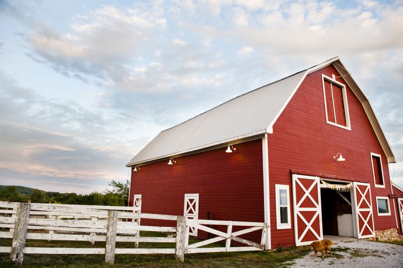 Pole Barn Roof Repair in New York, NY